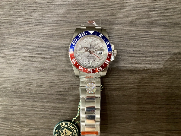 激安ロレックス着用イメージ